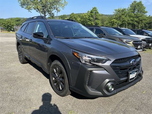 Certified 2025 Subaru Outback Onyx Edition image 2