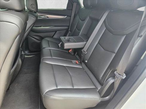 Used 2022 Cadillac XT5 Luxury FWD image 12