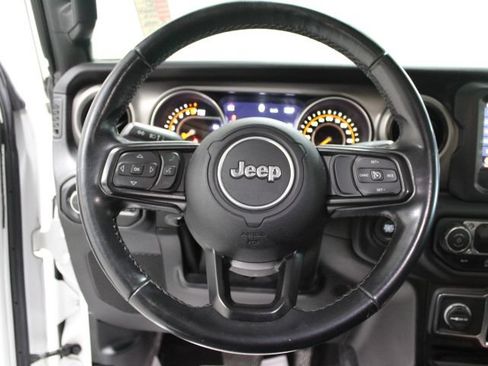 Used 2021 Jeep Gladiator Sport AWD/4WD image 32