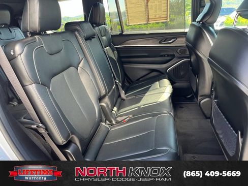 Used 2024 Jeep Grand Cherokee L Overland w/ Advanced Protech Group III AWD/4WD image 26