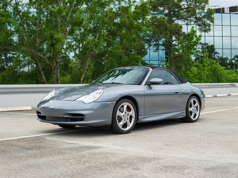 Used 2002 Porsche 911 Carrera 4 image 7