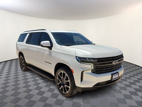 Used 2024 Chevrolet Suburban RST w/ Luxury Package RWD image 6