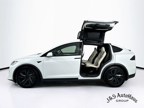 Used 2026 Tesla Model X Plaid AWD/4WD image 4