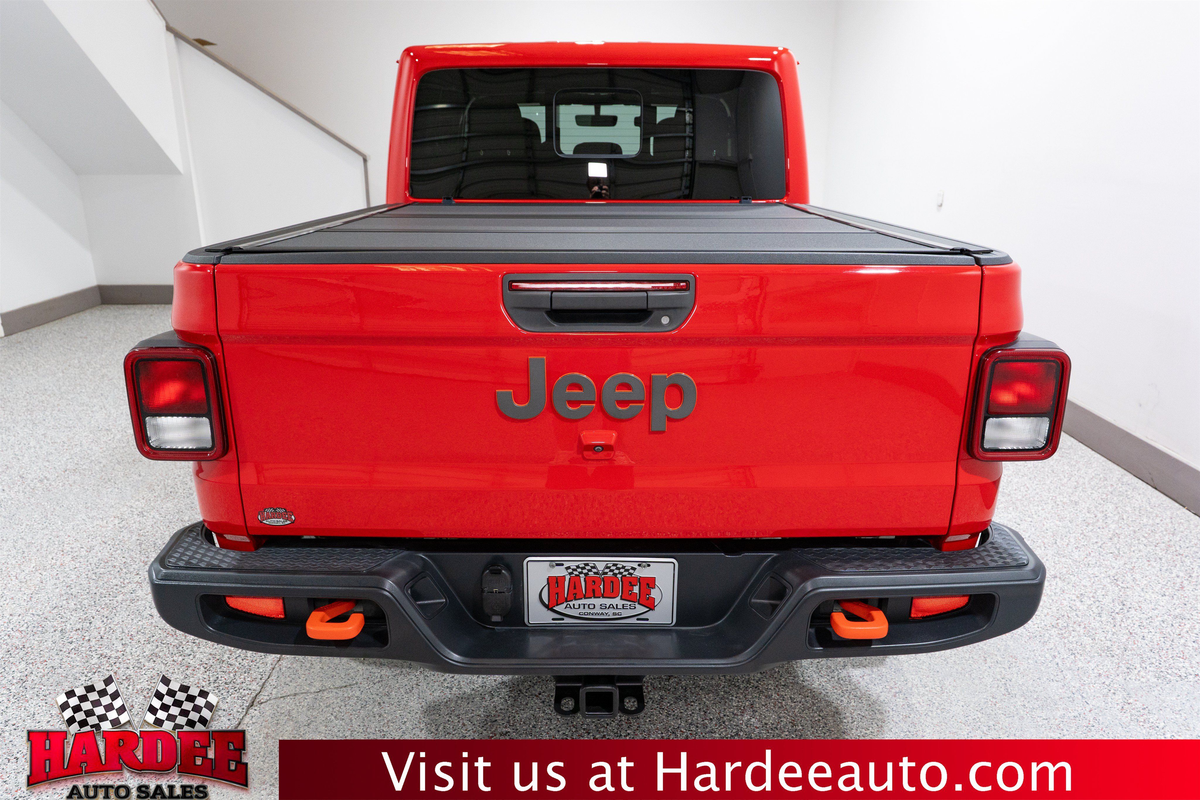Used 2023 Jeep Gladiator Mojave w/ Cold Weather Group AWD/4WD image 4