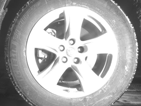 Used 2025 Toyota Highlander LE FWD image 12