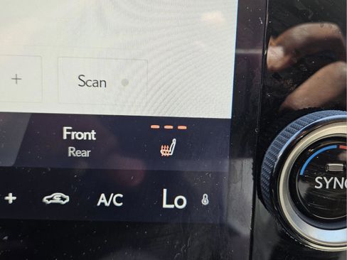 Used 2024 Lexus RX 350 FWD w/ Technology Package image 18
