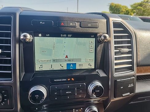 Used 2017 Ford F150 Limited w/ Trailer Tow Package image 22