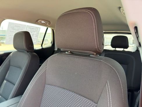 Used 2024 GMC Terrain SLE AWD/4WD image 22