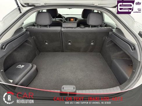 Used 2019 Hyundai Ioniq Plug-In Hybrid image 7