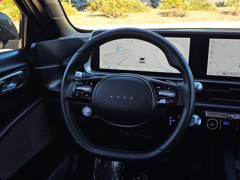 Used 2024 Hyundai Ioniq 6 SEL image 25