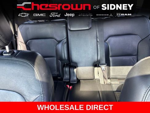 Used 2017 Ford Explorer XLT w/ Equipment Group 202A AWD/4WD image 26