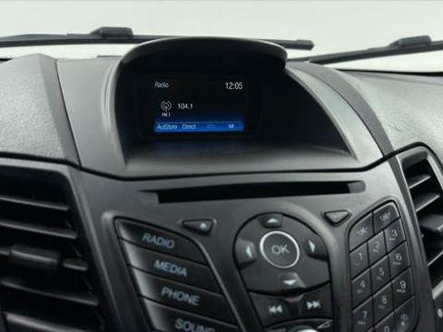 Used 2018 Ford Fiesta SE FWD image 30