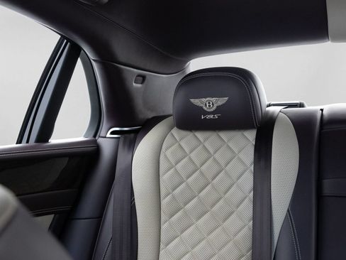 Used 2017 Bentley Flying Spur S V8 AWD/4WD image 18