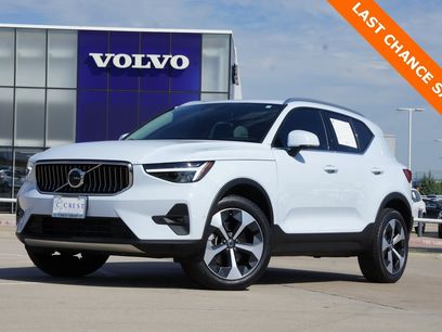 Certified 2025 Volvo XC40 B5 Plus