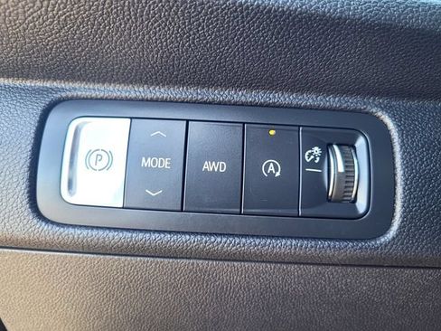 Used 2026 Chevrolet Traverse LT w/ Sun and Wheel Package AWD/4WD image 17