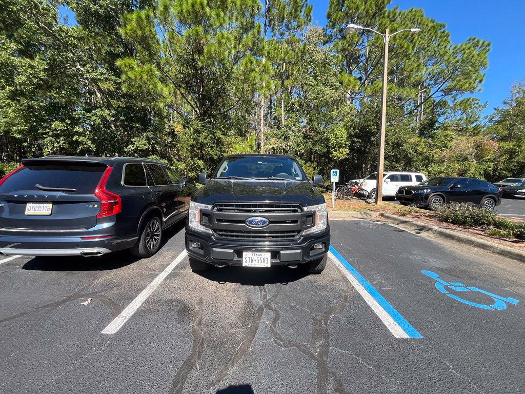 Used 2018 Ford F150 XL w/ Equipment Group 101A Mid AWD/4WD image 4