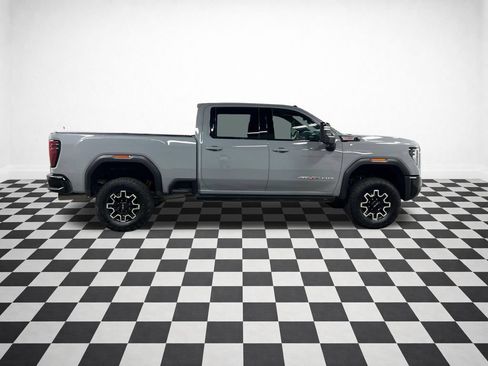 Certified 2024 GMC Sierra 2500 AT4X AWD/4WD image 2