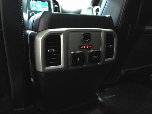 Used 2018 Ford F150 Lariat w/ Equipment Group 502A Luxury image 13