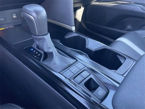 Used 2025 Toyota Camry SE image 22