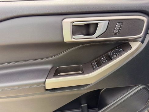 Used 2024 Ford Explorer XLT w/ Equipment Group 202A image 23