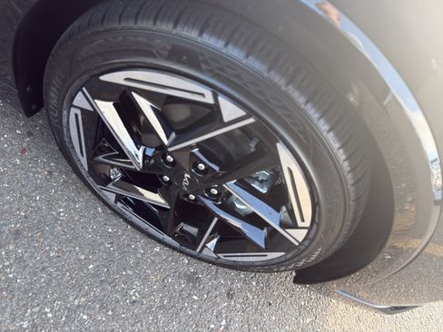 New 2025 Kia K4 GT-Line image 4