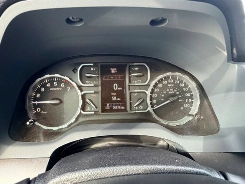 Used 2021 Toyota Tundra SR5 w/ TRD Off-Road Package AWD/4WD image 15