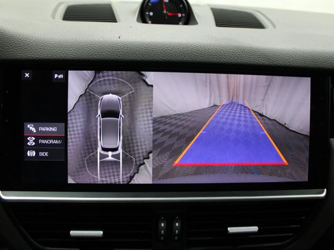 Used 2019 Porsche Cayenne image 26