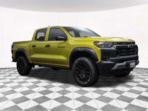 Used 2023 Chevrolet Colorado Trail Boss image 19