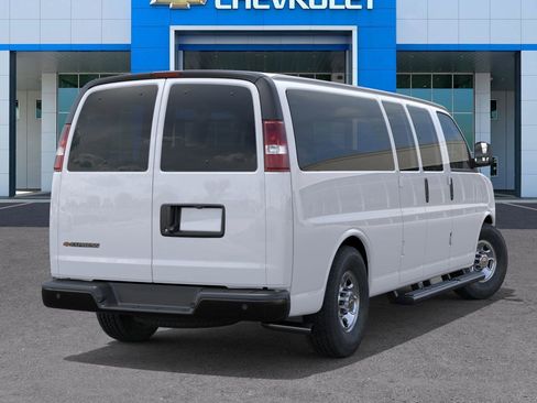 New 2025 Chevrolet Express 3500 LS image 4