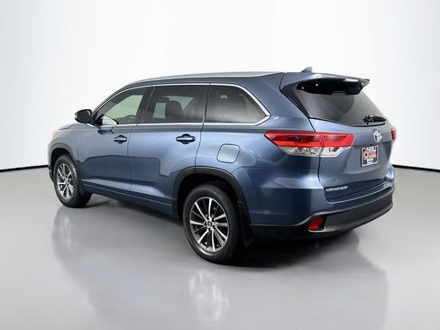 Used 2017 Toyota Highlander XLE FWD image 7