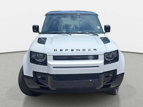 New 2025 Land Rover Defender 110 V8 image 2
