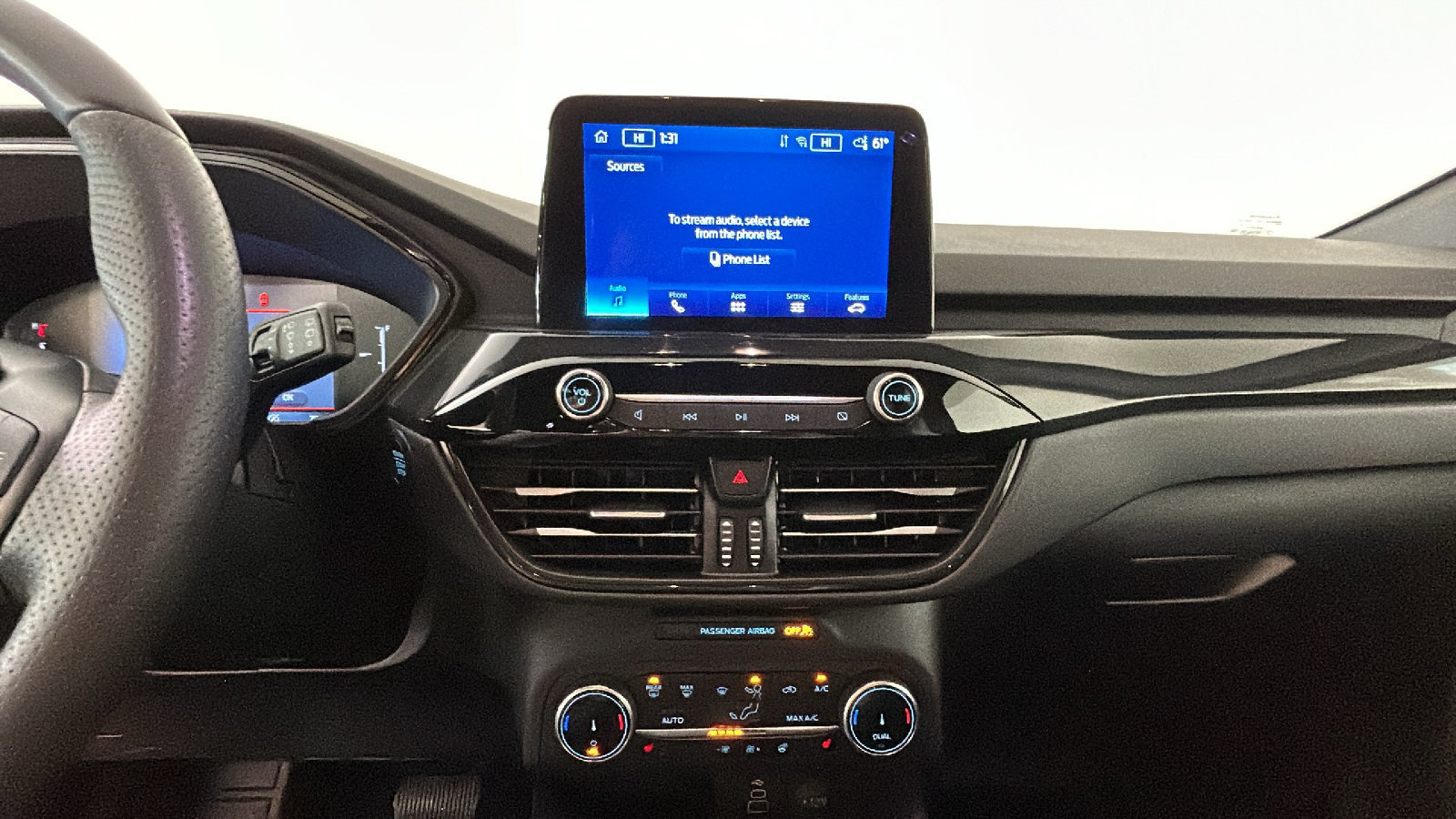 Used 2025 Ford Escape ST-Line Select AWD/4WD image 27