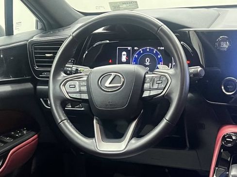 Used 2025 Lexus NX 250 FWD image 15