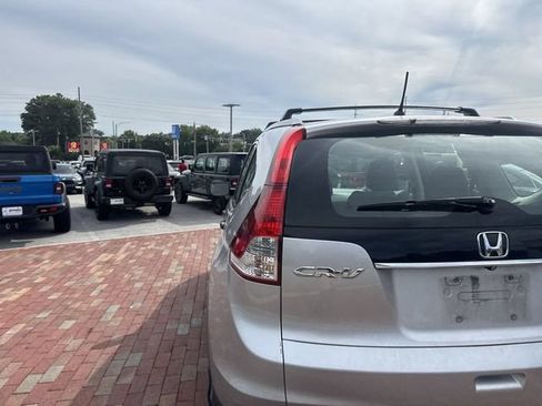 Used 2013 Honda CR-V LX image 10