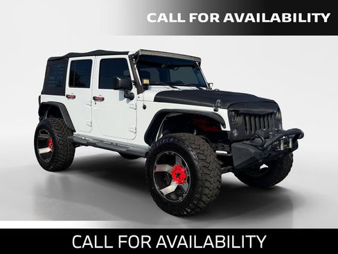 Used 2016 Jeep Wrangler Unlimited Rubicon w/ Connectivity Group AWD/4WD image 7