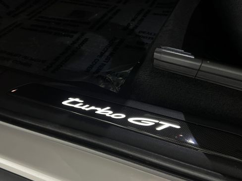 Used 2024 Porsche Cayenne Turbo GT AWD/4WD image 17