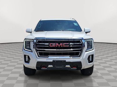 Used 2021 GMC Yukon XL AT4 w/ AT4 Premium Package AWD/4WD image 3