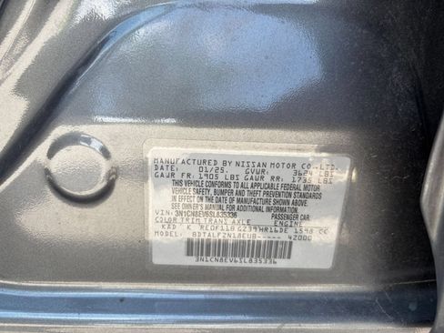 Used 2025 Nissan Versa SV FWD image 25