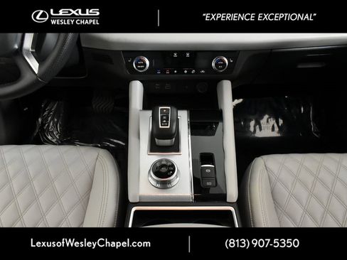 Used 2022 Mitsubishi Outlander SEL image 32