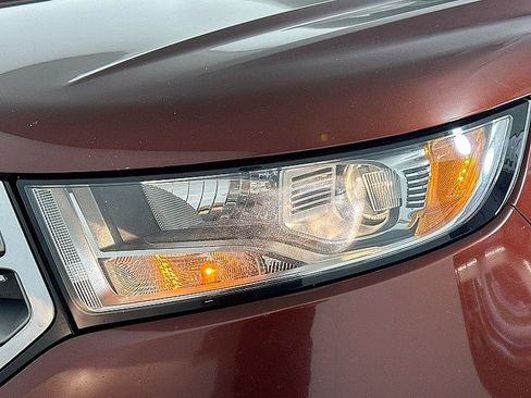 Used 2016 Ford Edge SEL w/ Equipment Group 201A AWD/4WD image 24