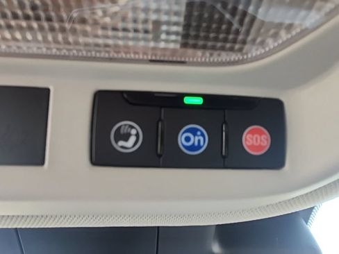 Used 2024 Chevrolet Trax LS FWD image 32