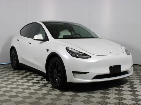 Used 2021 Tesla Model Y Long Range image 27