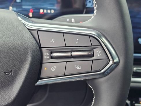 New 2026 Chevrolet Equinox EV LT FWD image 25