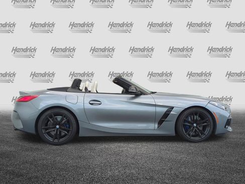 Certified 2024 BMW Z4 M40i w/ Premium Package RWD image 28