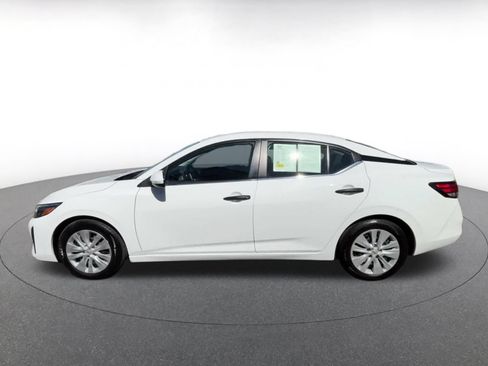 Used 2025 Nissan Sentra S FWD image 7