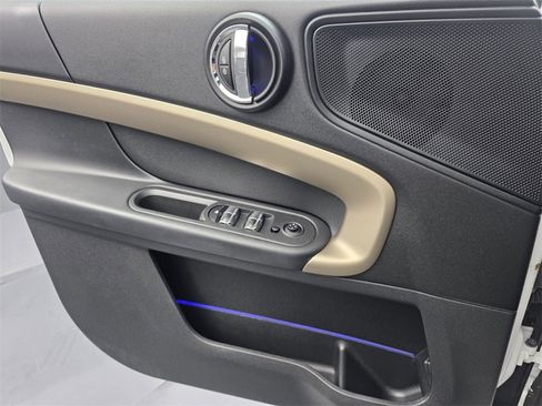 Used 2017 MINI Cooper Countryman image 28