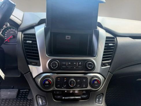 Used 2019 Chevrolet Suburban LT AWD/4WD image 23