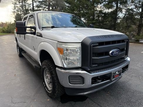 Used 2012 Ford F250 XL w/ PWR Equipment Group image 3