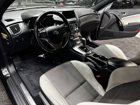 Used 2016 Hyundai Genesis 3.8 image 35