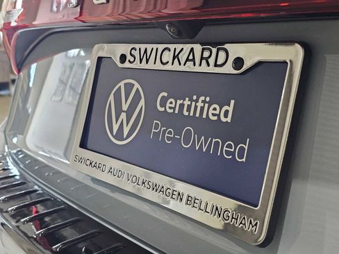 Certified 2025 Volkswagen Jetta SE image 14
